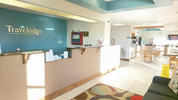 Travelodge by Wyndham Knoxville East image 21
